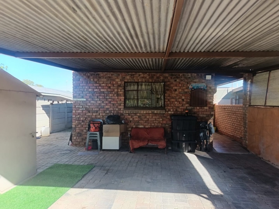 3 Bedroom Property for Sale in South Ridge Northern Cape